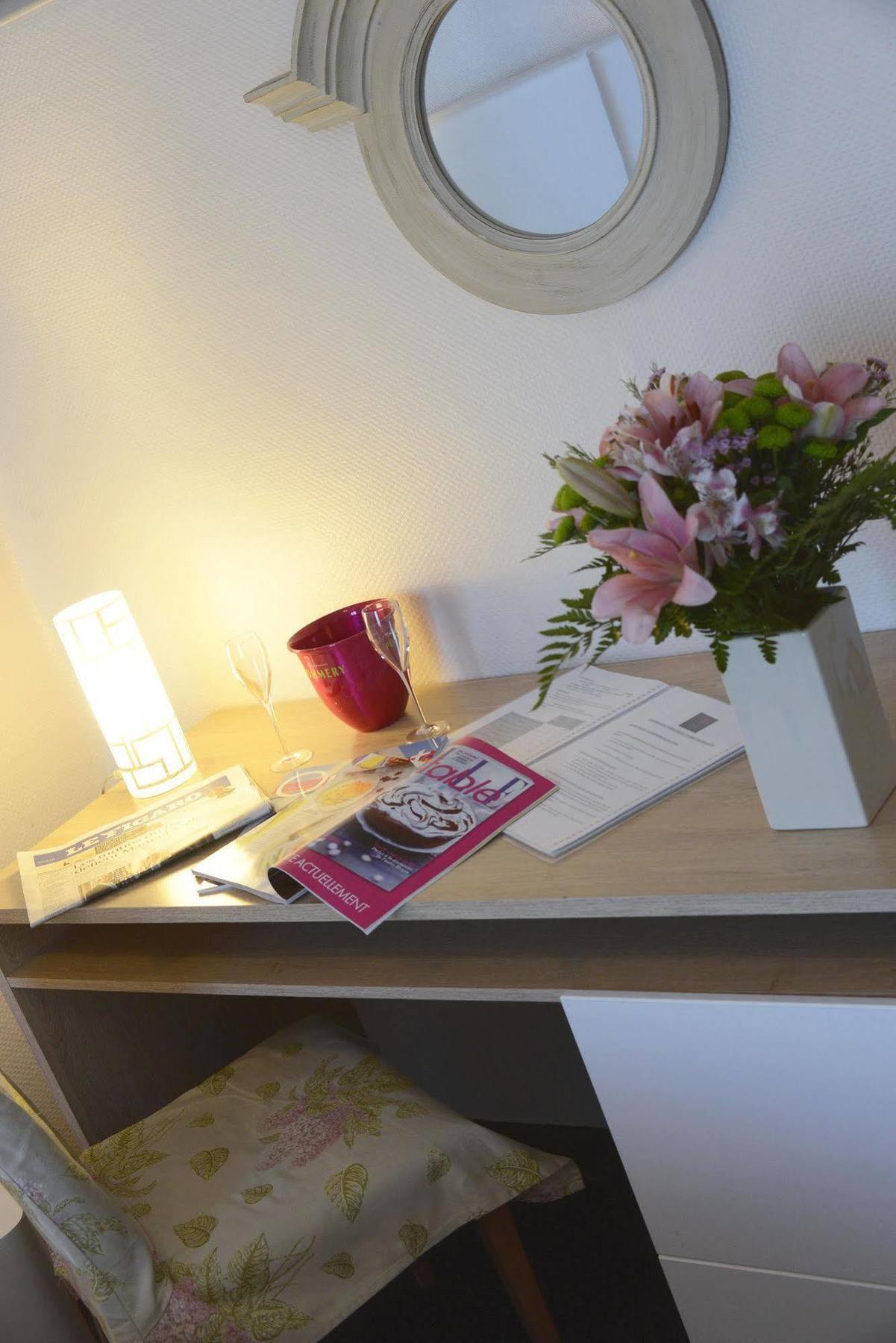 Hotel Le Berry Saint-Nazaire Εξωτερικό φωτογραφία