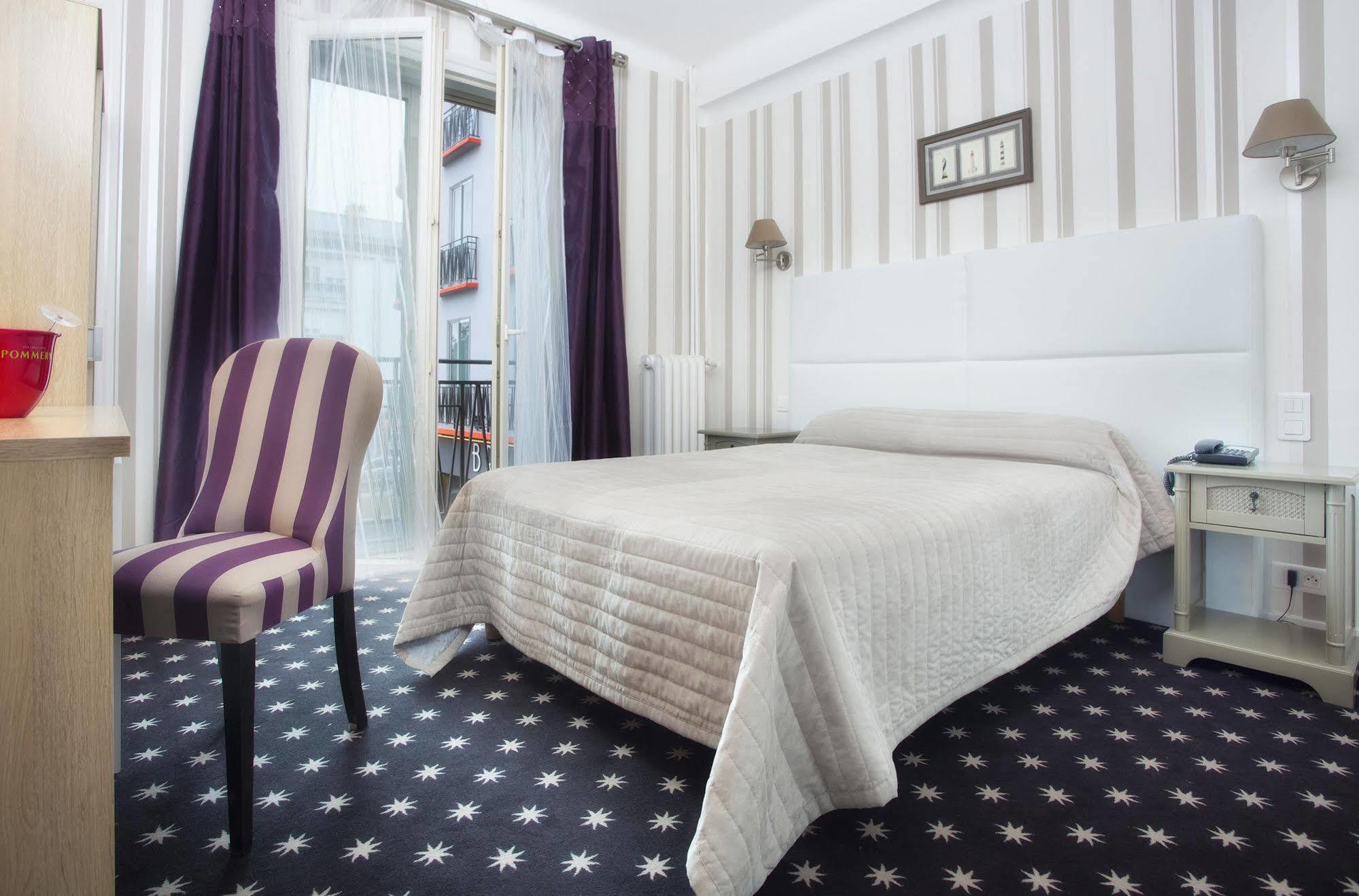 Hotel Le Berry Saint-Nazaire Εξωτερικό φωτογραφία