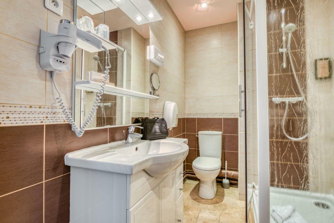 Hotel Le Berry Saint-Nazaire Εξωτερικό φωτογραφία